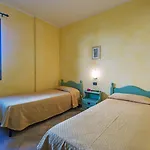Residenziale Gli Ontani מלון קאלה ליברוטו