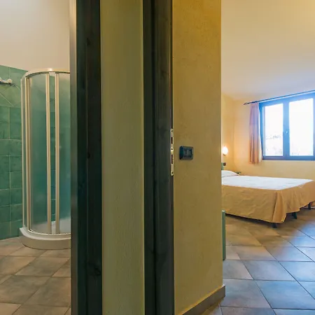 Hotel Residenziale Gli Ontani 4*