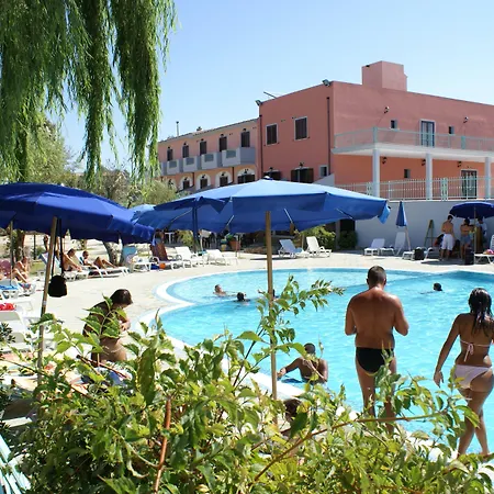 Residenziale Gli Ontani Hotel 4*