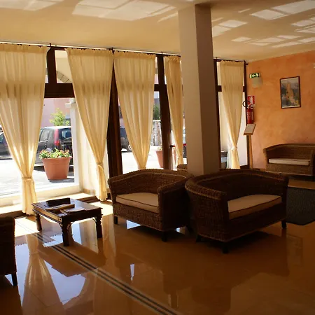 Residenziale Gli Ontani Hotel 4*