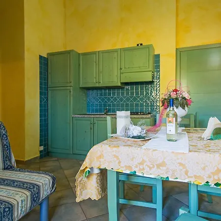 Hotel Residenziale Gli Ontani 4*