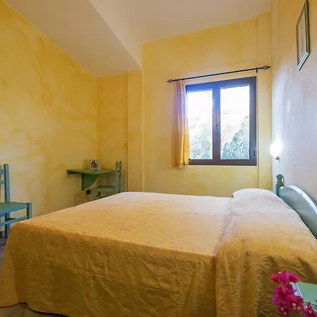 Hotel Residenziale Gli Ontani 4*
