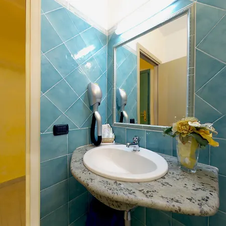 Hotel Residenziale Gli Ontani 4*