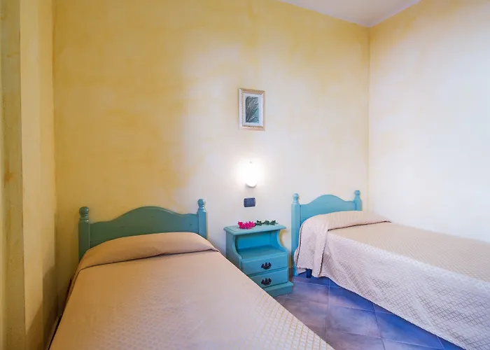 Hotel Residenziale Gli Ontani 4*
