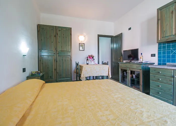 Hotel Residenziale Gli Ontani 4*